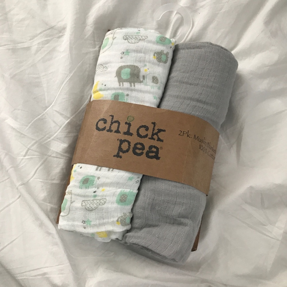 ♏️SOLD♏️ NWT Muslin Swaddle baby blankets